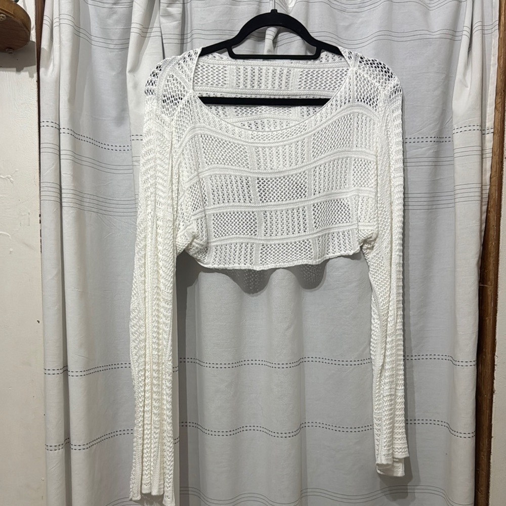 SHEIN White Ribbed Crop Blouse